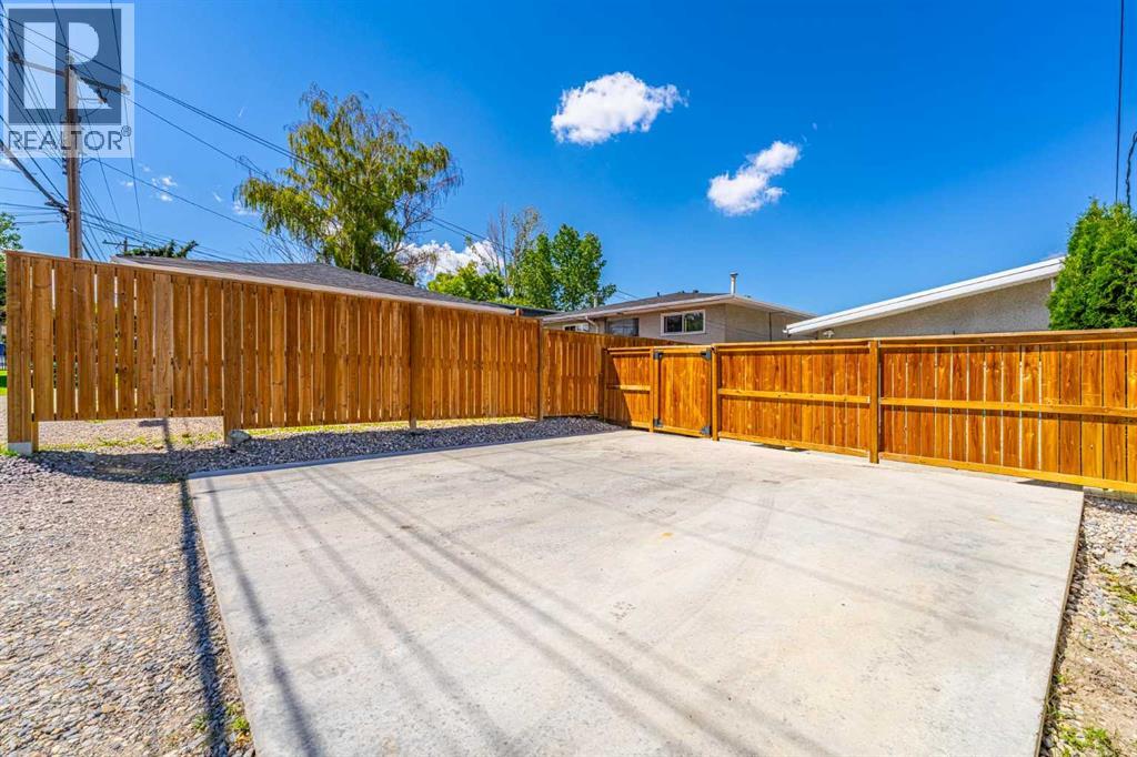 727 67 Avenue Sw, Calgary, Alberta  T2V 0M4 - Photo 39 - A2336923