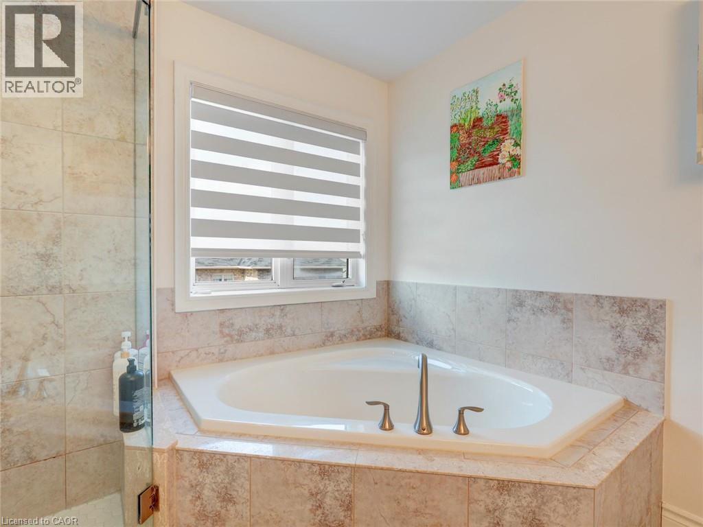 584 Pinery Trail, Waterloo, Ontario  N2V 2Y3 - Photo 38 - 40852361