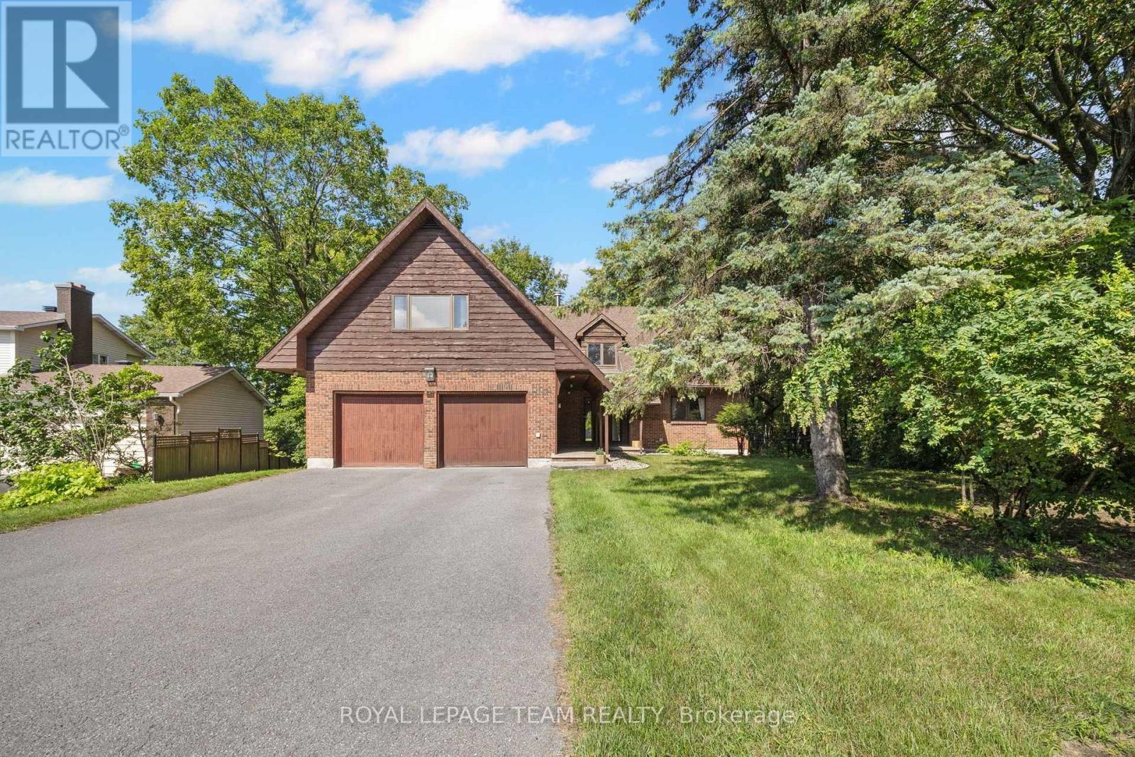 14 Taunton Place, Ottawa, Ontario  K1J 7J6 - Photo 2 - X13709770