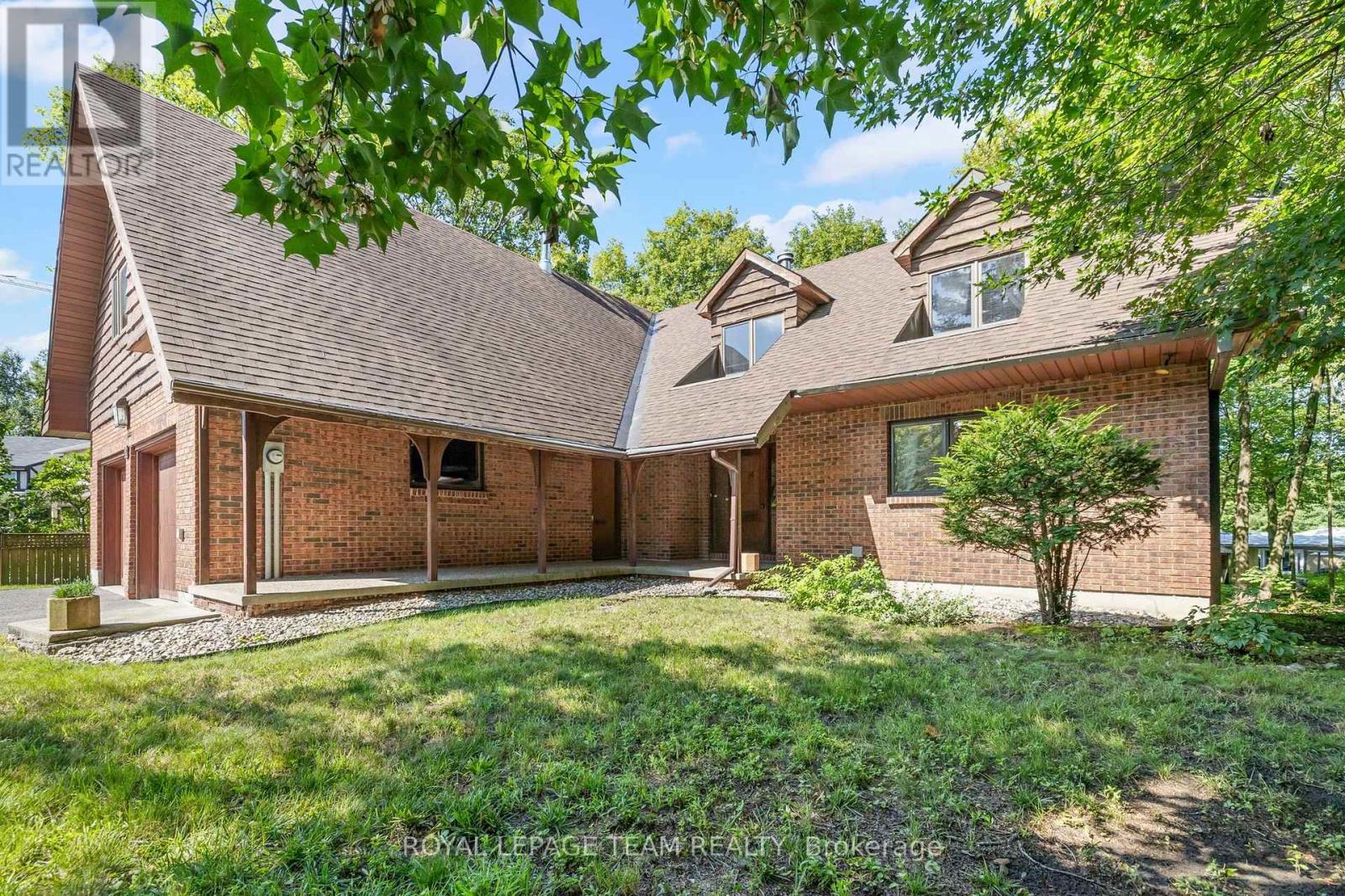 14 Taunton Place, Ottawa, Ontario  K1J 7J6 - Photo 3 - X13709770