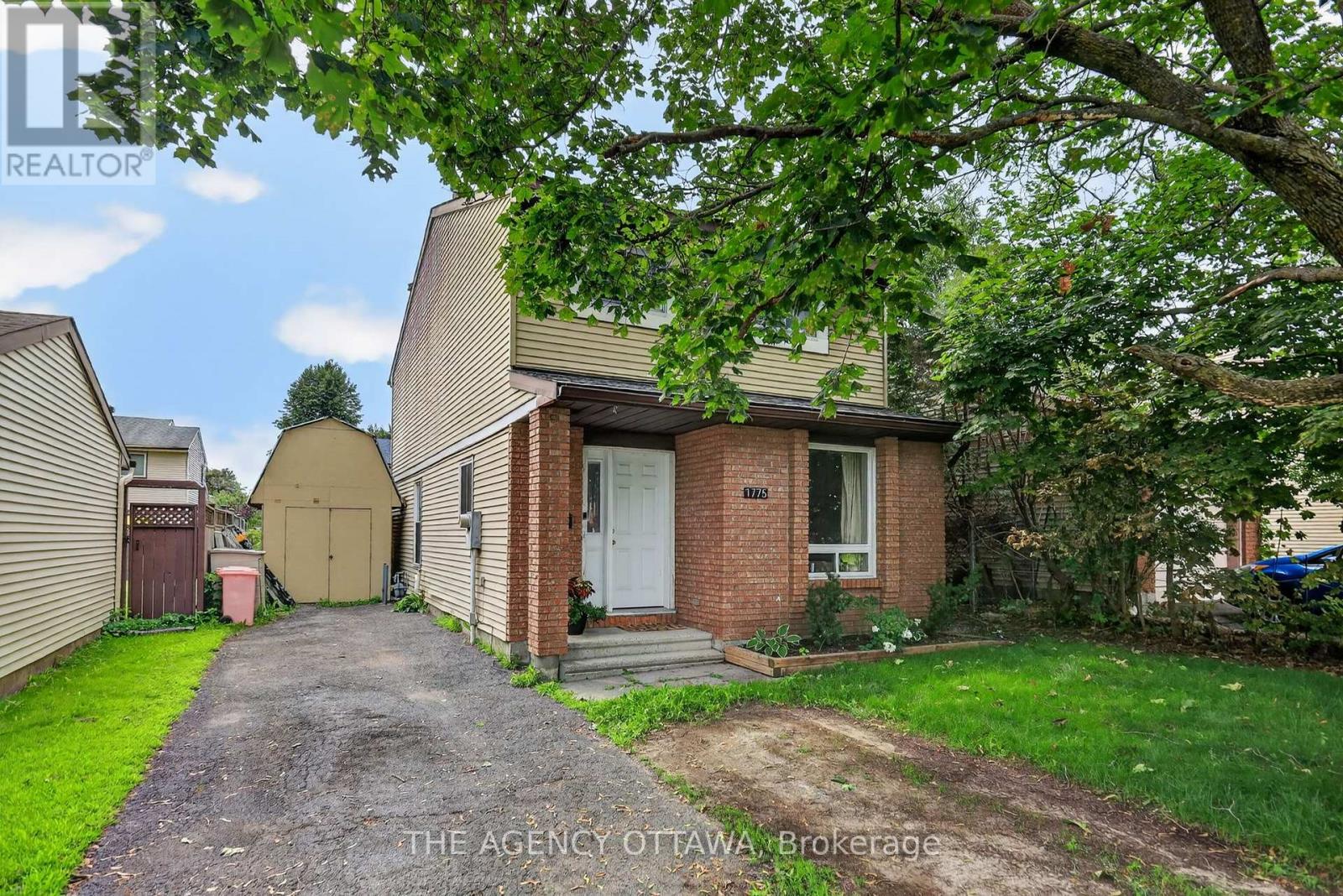 1775 Stonehenge Crescent, Ottawa, Ontario  K1B 5K3 - Photo 3 - X13709792