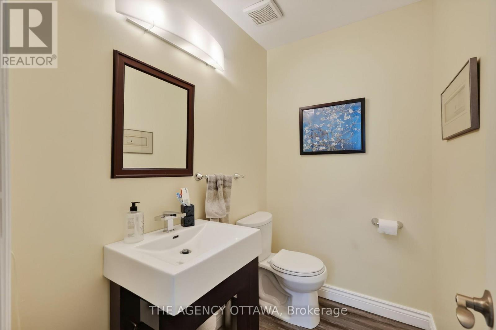 1775 Stonehenge Crescent, Ottawa, Ontario  K1B 5K3 - Photo 6 - X13709792