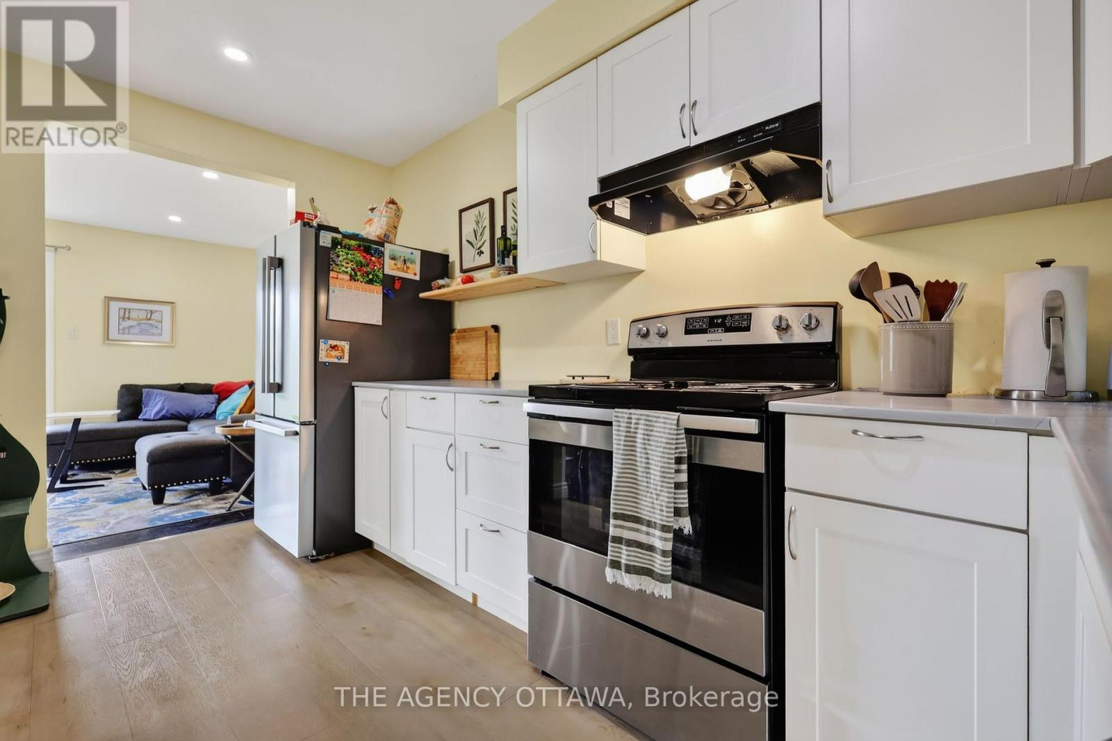 1775 Stonehenge Crescent, Ottawa, Ontario  K1B 5K3 - Photo 7 - X13709792