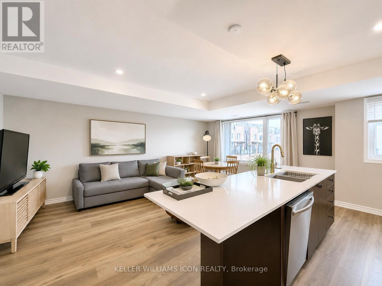 581 Ozawa Private, Ottawa, Ontario  K1K 4Z9 - Photo 5 - X13709834