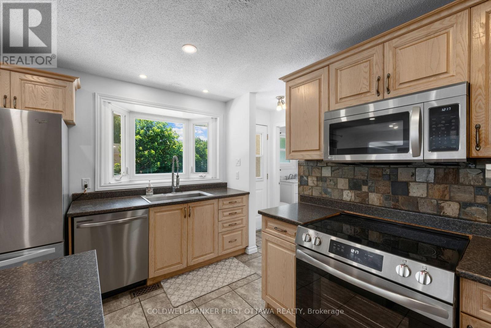 12 Bradgate Drive, Ottawa, Ontario  K2G 0R6 - Photo 11 - X13709856