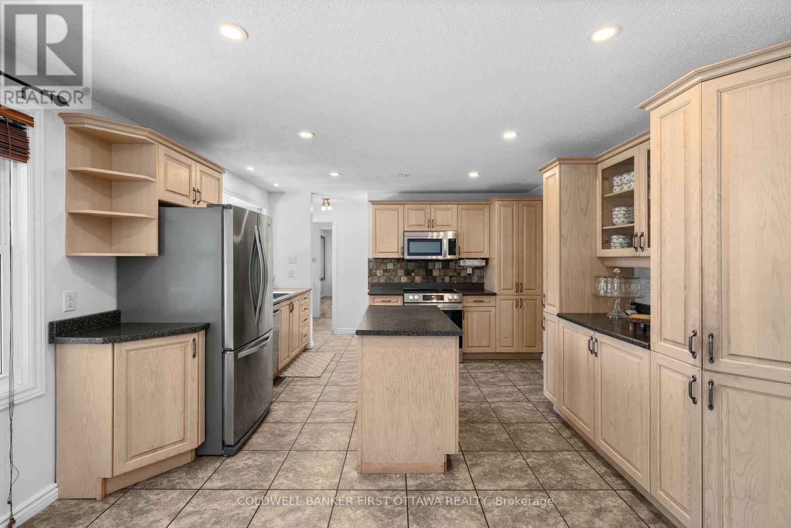 12 Bradgate Drive, Ottawa, Ontario  K2G 0R6 - Photo 12 - X13709856