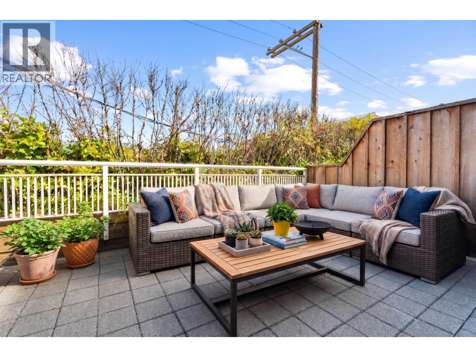 330 5790 EAST BOULEVARD, Vancouver, British Columbia
