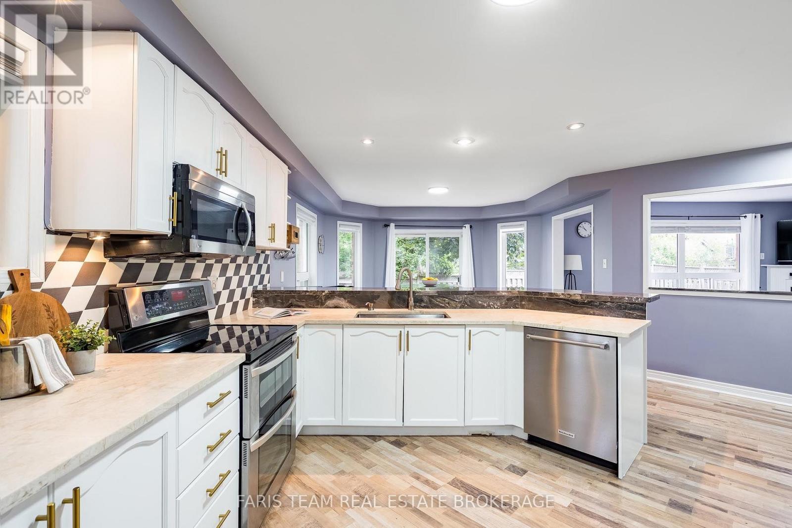 146 8th Avenue, New Tecumseth, Ontario  L9R 1Z8 - Photo 6 - N13474046