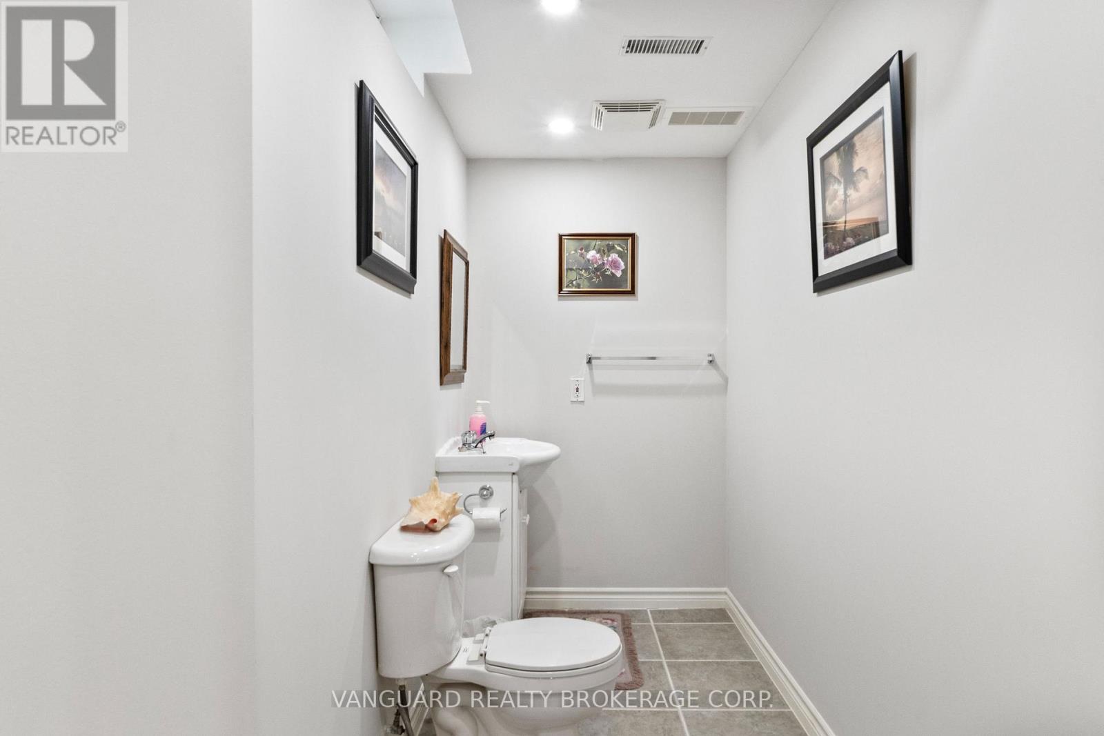 84 Sapphire Drive, Richmond Hill, Ontario  L4S 2E6 - Photo 37 - N13697930
