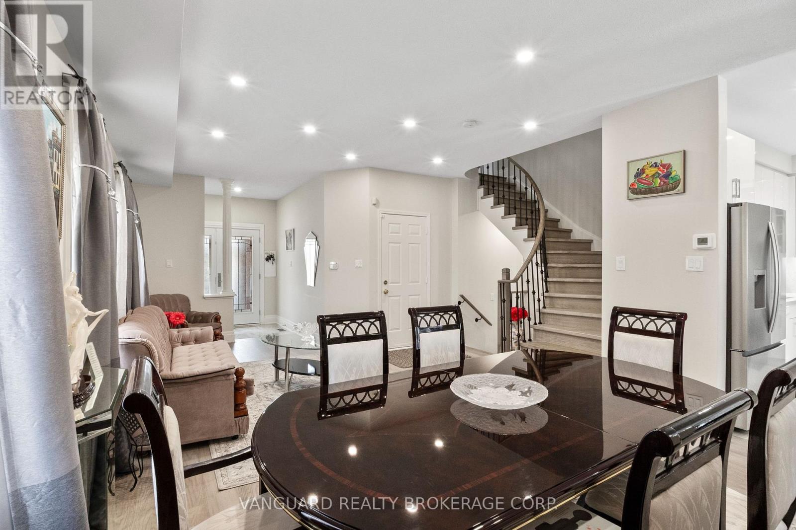 84 Sapphire Drive, Richmond Hill, Ontario  L4S 2E6 - Photo 11 - N13697930
