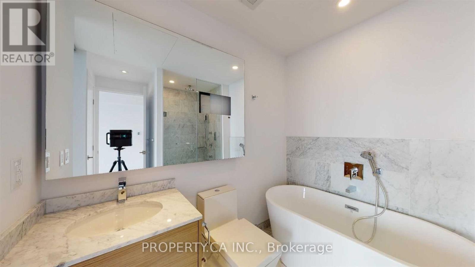 5012 - 488 University Avenue, Toronto, Ontario  M5G 0C1 - Photo 10 - C13709778