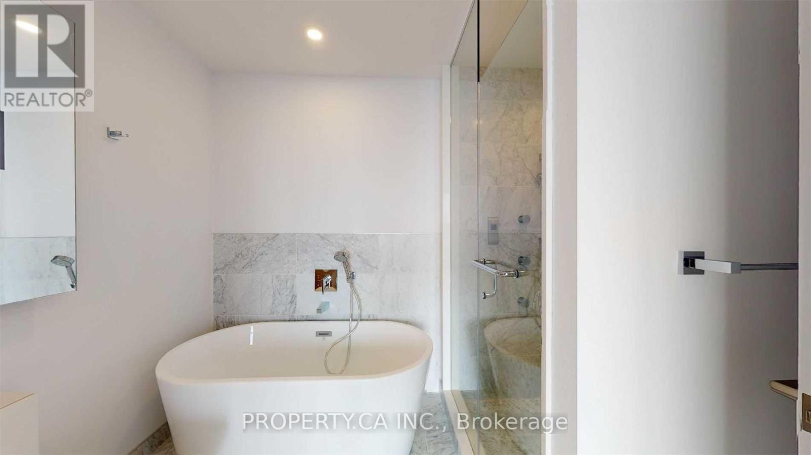 5012 - 488 University Avenue, Toronto, Ontario  M5G 0C1 - Photo 11 - C13709778