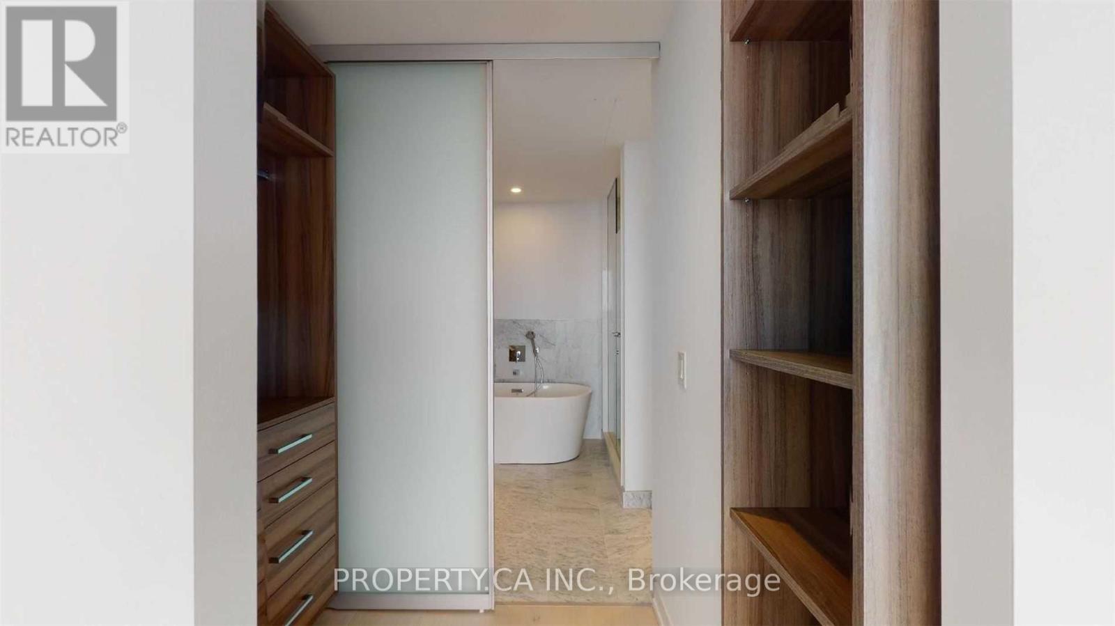 5012 - 488 University Avenue, Toronto, Ontario  M5G 0C1 - Photo 9 - C13709778