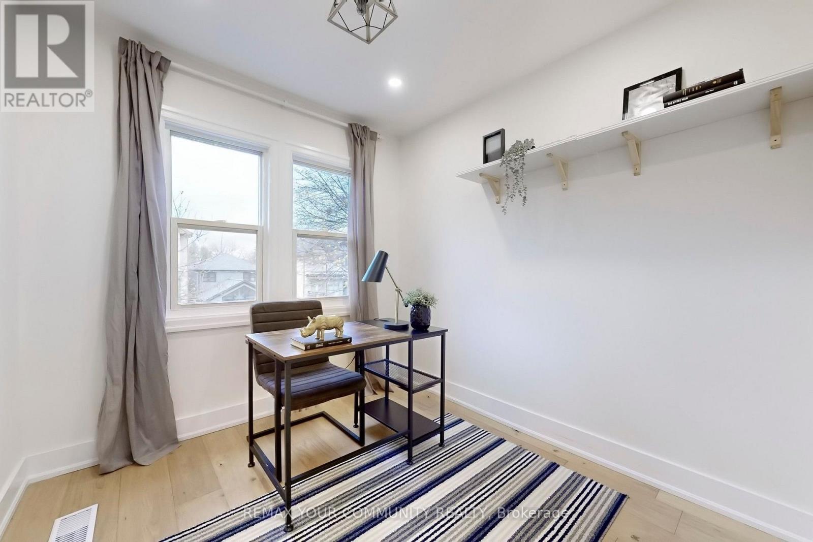 196 Lawrence Avenue W, Toronto, Ontario  M5M 1A8 - Photo 18 - C13709836