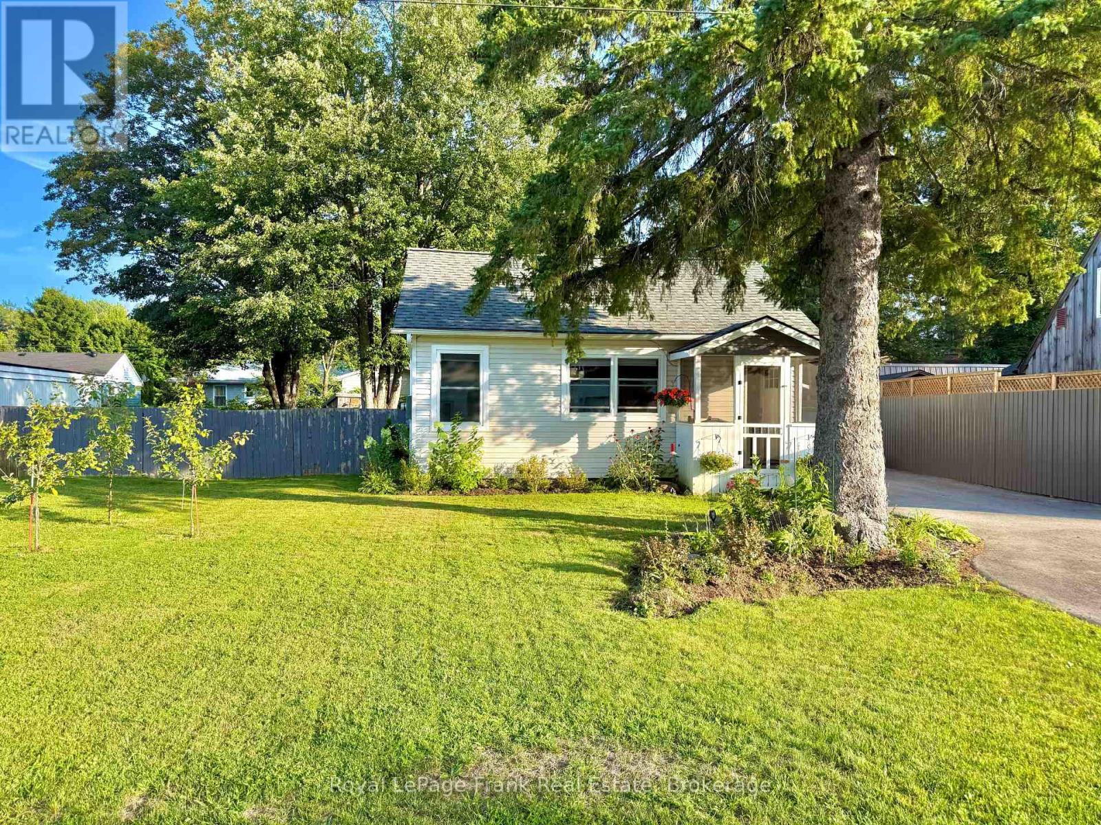 235 Kingswood Drive, Gravenhurst, Ontario  P1P 1L6 - Photo 2 - X13709810