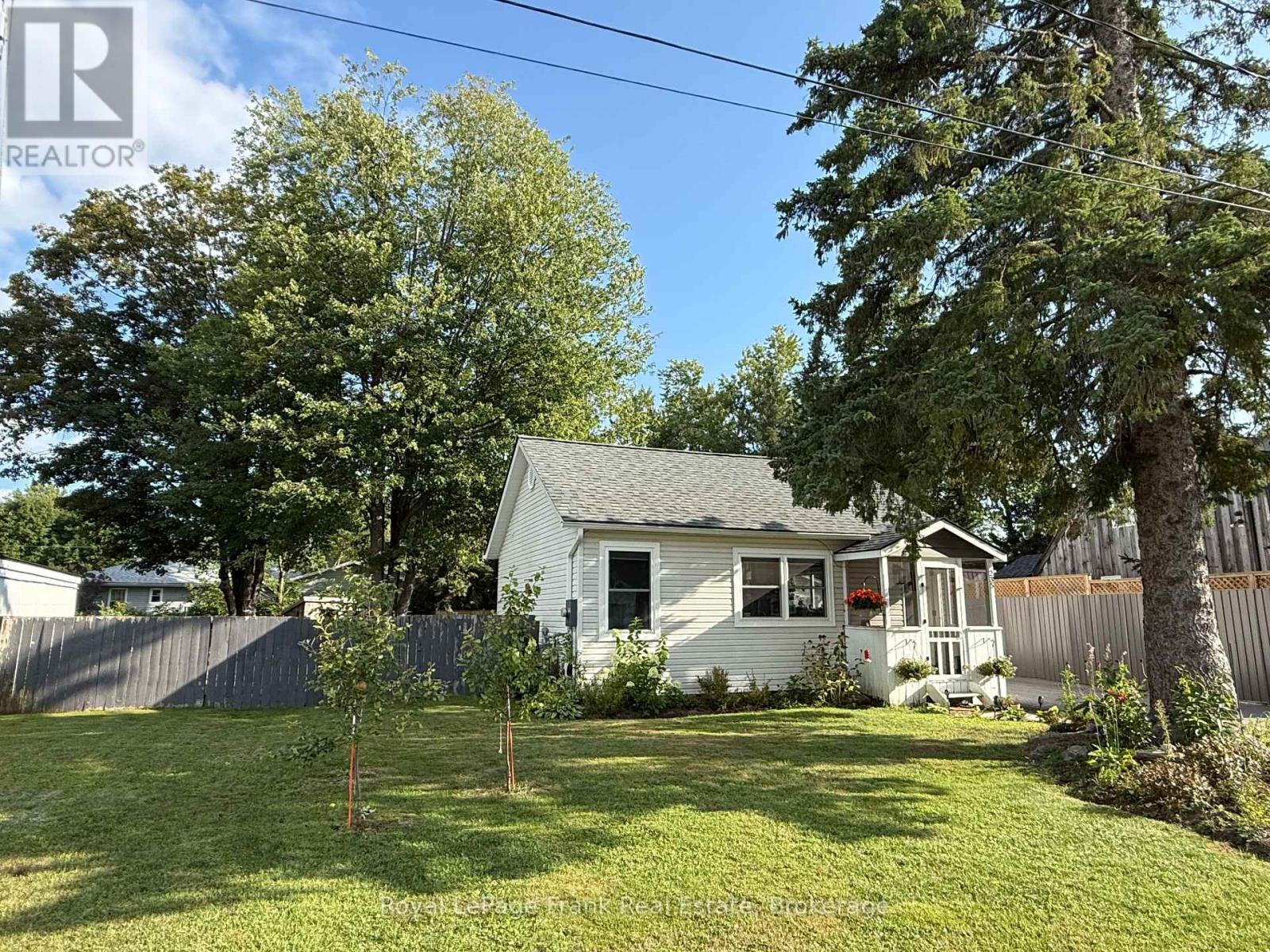 235 Kingswood Drive, Gravenhurst, Ontario  P1P 1L6 - Photo 3 - X13709810