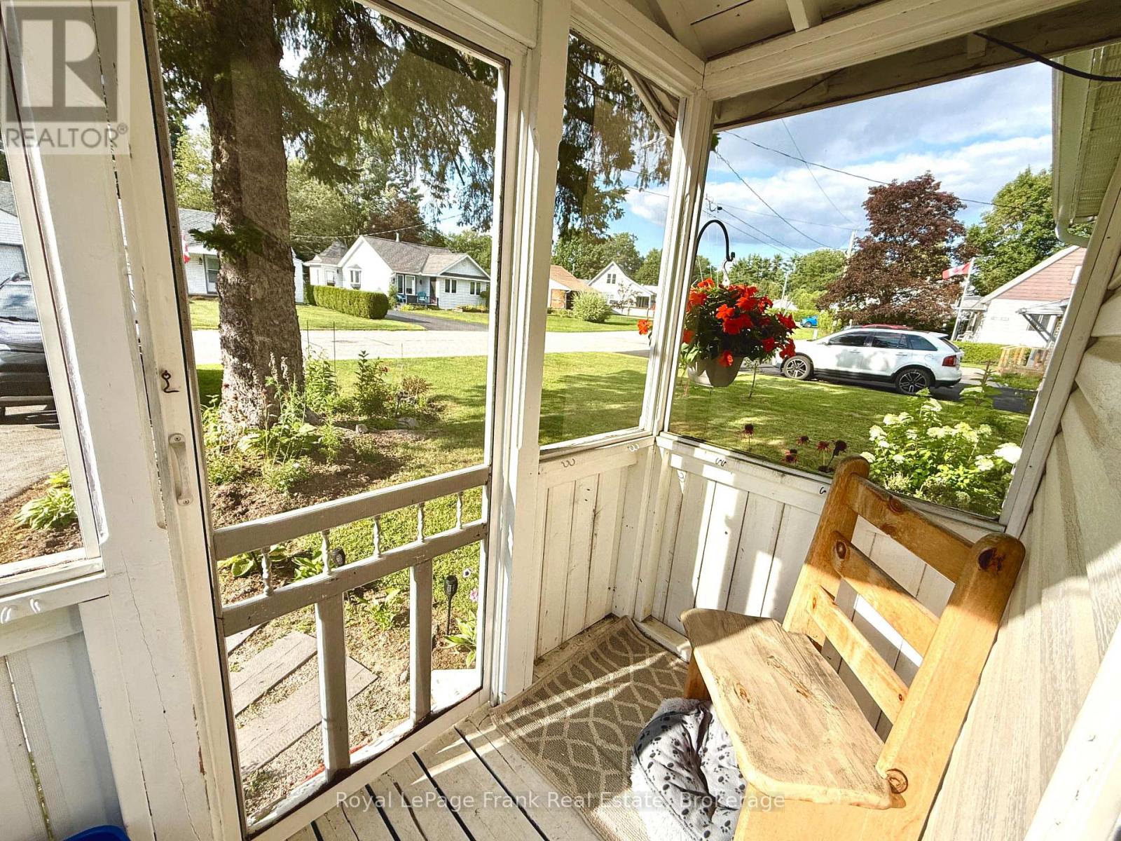 235 Kingswood Drive, Gravenhurst, Ontario  P1P 1L6 - Photo 4 - X13709810