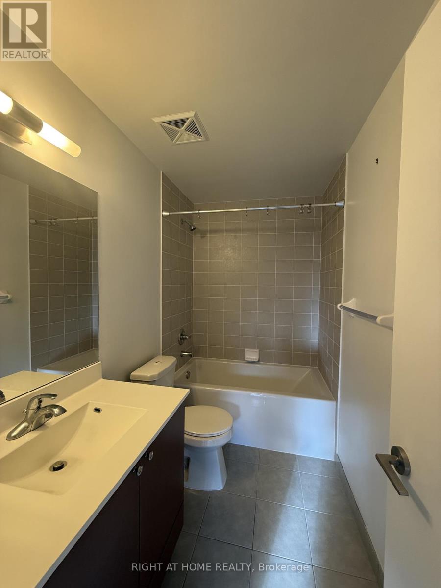204 - 151 Village Green Square, Toronto, Ontario  M1S 0K5 - Photo 7 - E13709764