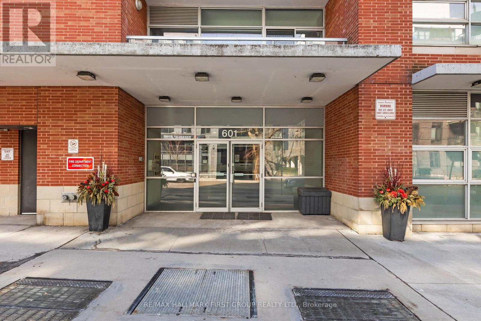 214 - 601 Kingston Road, Toronto, Ontario  M4E 3Y2 - Photo 1 - E13709842