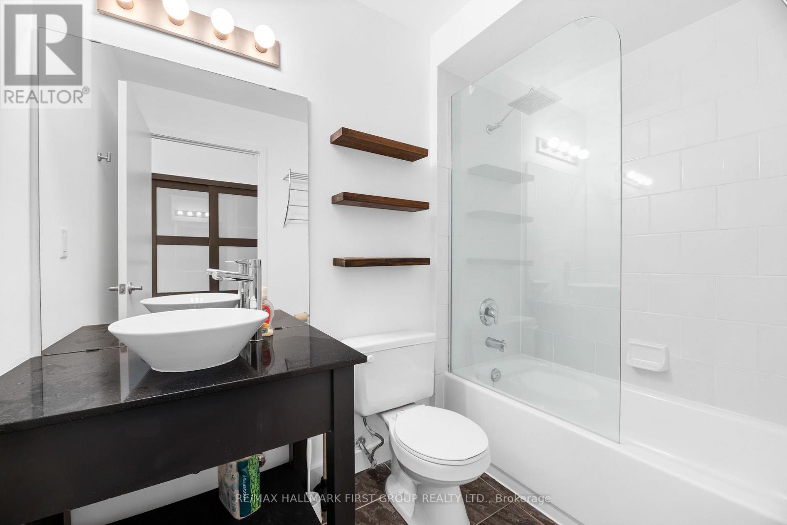 214 - 601 Kingston Road, Toronto, Ontario  M4E 3Y2 - Photo 16 - E13709842
