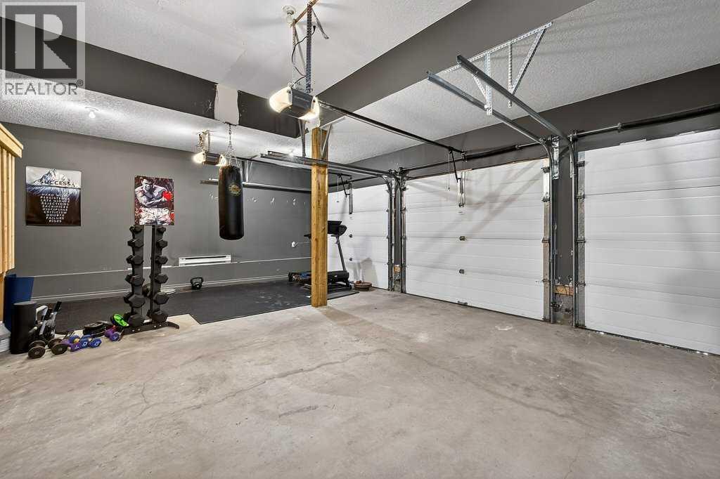 76 Rainbow Falls Boulevard, Chestermere, Alberta  T1X 0S6 - Photo 45 - A2316289