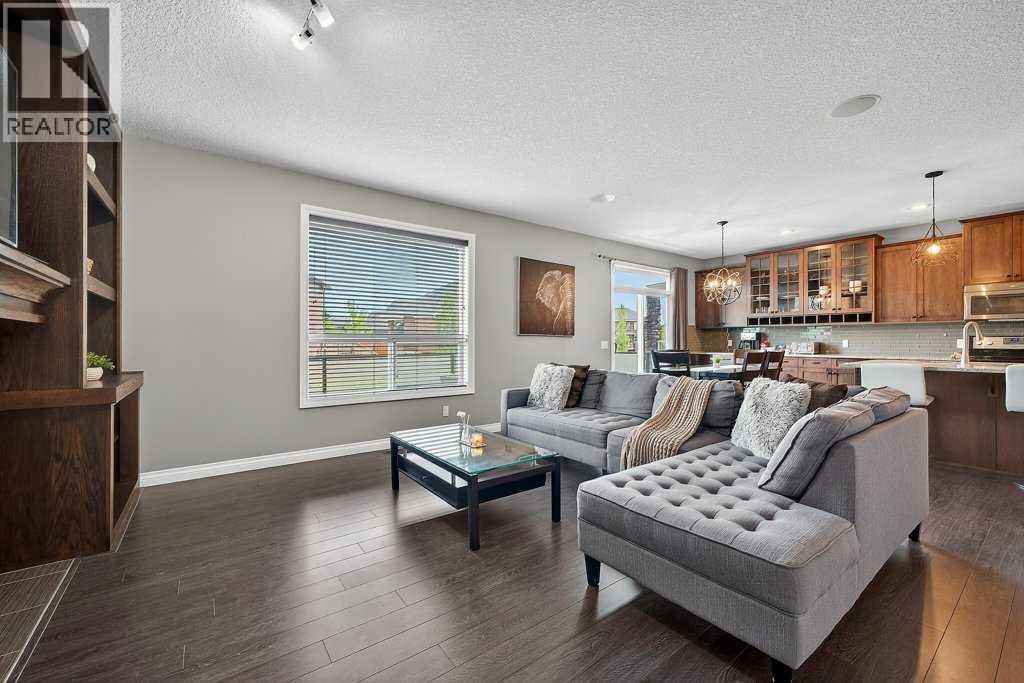 76 Rainbow Falls Boulevard, Chestermere, Alberta  T1X 0S6 - Photo 23 - A2316289