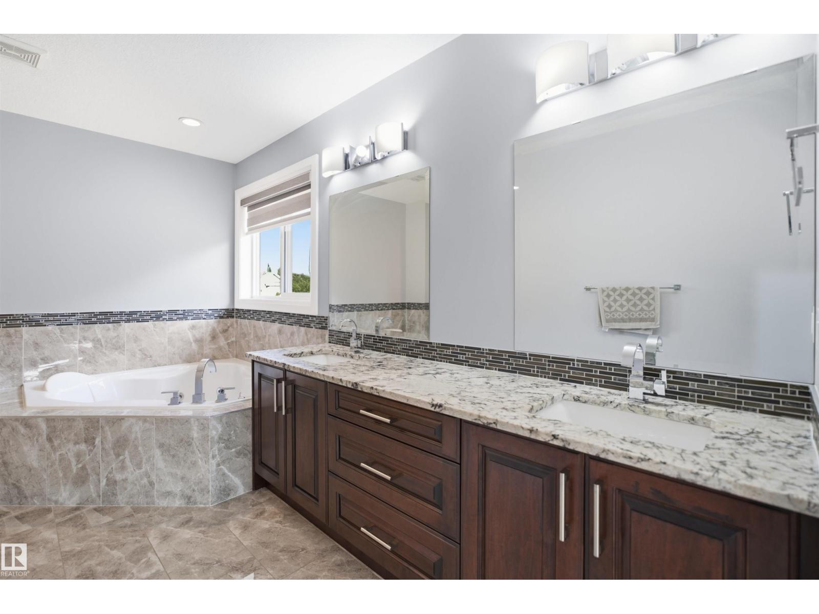 427 Windermere Rd NW, Edmonton, Alberta  T6W 0T3 - Photo 39 - E4505336