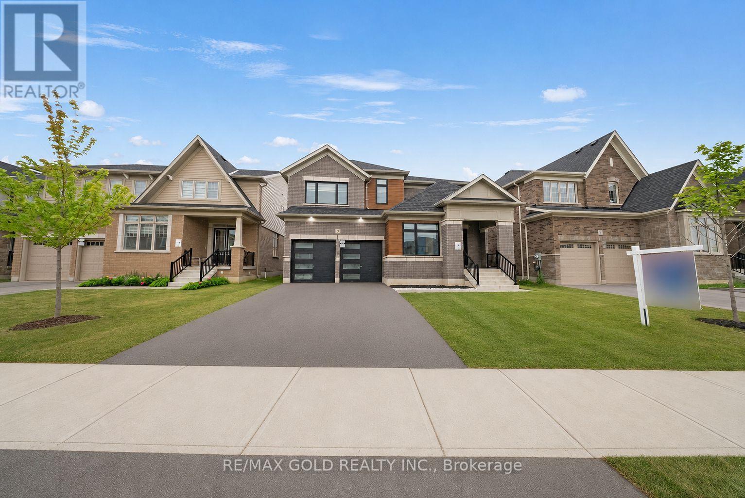 9 Sandhill Crescent, Adjala-Tosorontio (Colgan), Ontario  L0G 1W0 - Photo 2 - N13709788