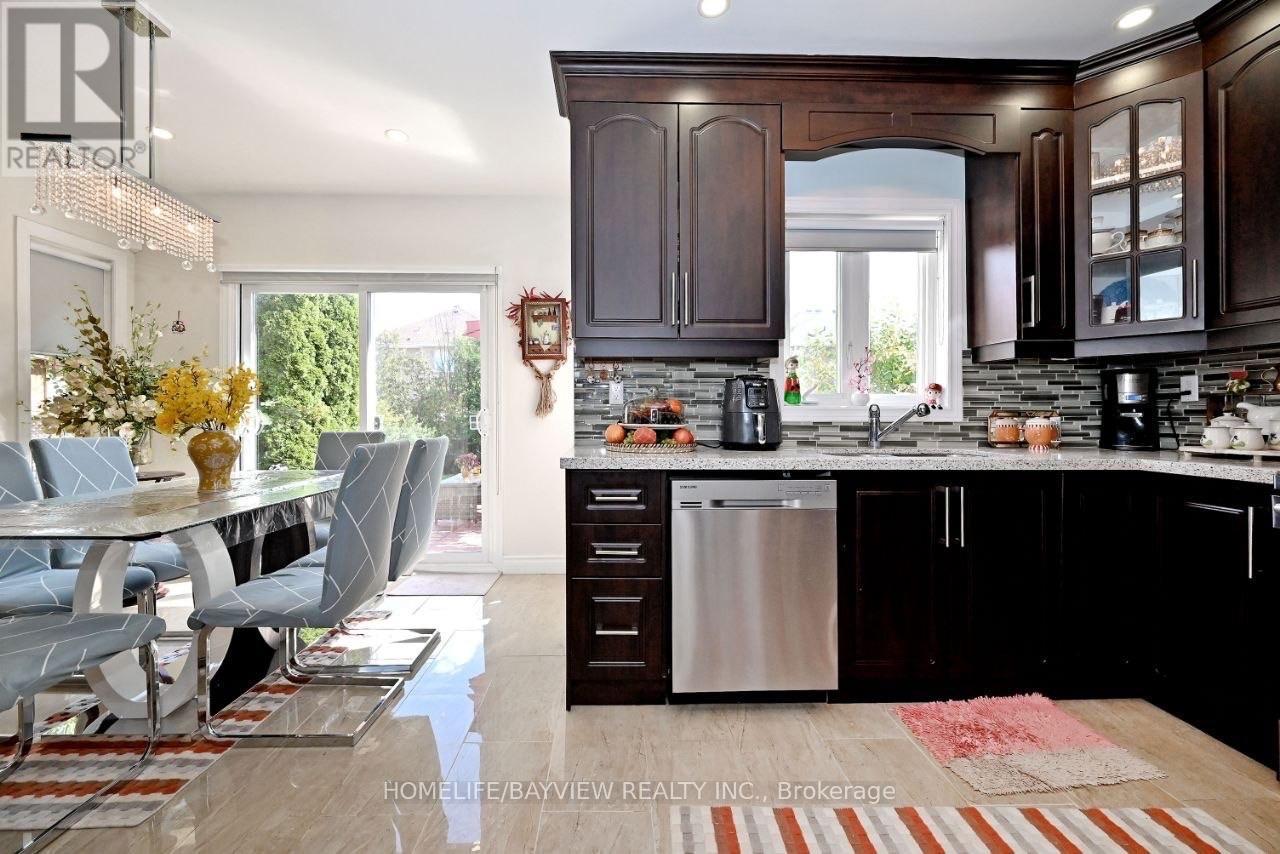 15 El Dorado Street, Richmond Hill, Ontario  L4C 0G9 - Photo 13 - N13709796