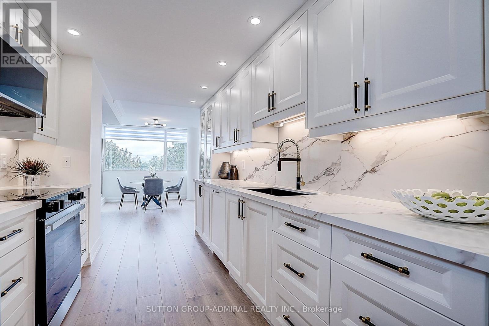 417 - 20 HARDING BOULEVARD W, Richmond Hill, Ontario