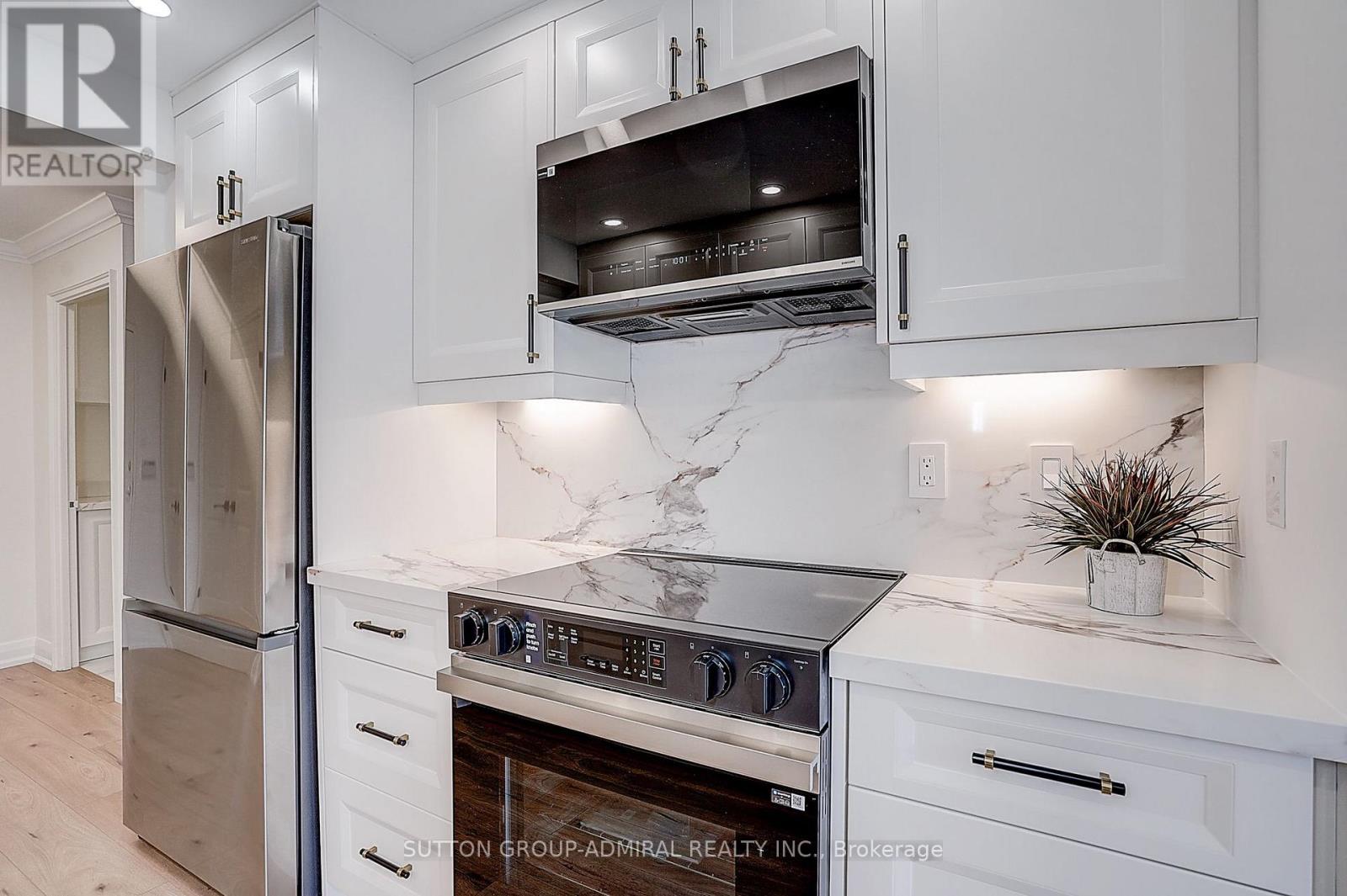 417 - 20 Harding Boulevard W, Richmond Hill (North Richvale), Ontario  L4C 9S4 - Photo 13 - N13709830