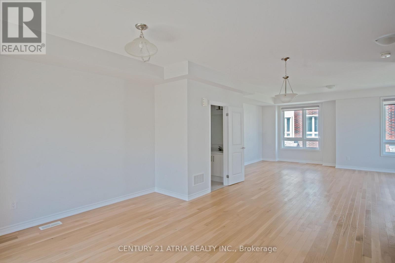 18 Imperial College Lane, Markham, Ontario  L6E 0V6 - Photo 7 - N13709850