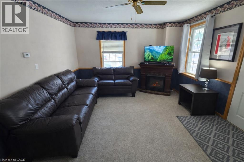 245 John Rosa Street E, Listowel, Ontario  N4W 2H3 - Photo 3 - 40808622