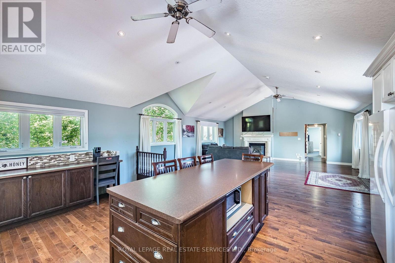 100 Essa Road, Barrie (Allandale Centre), Ontario  L4N 3K7 - Photo 19 - S13709766