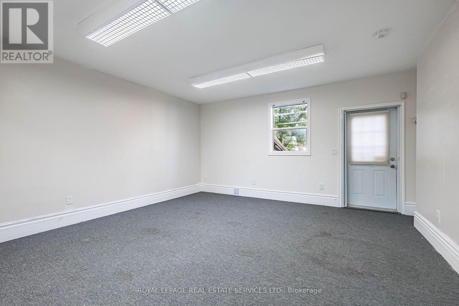 100 Essa Road, Barrie (Allandale Centre), Ontario  L4N 3K7 - Photo 9 - S13709766