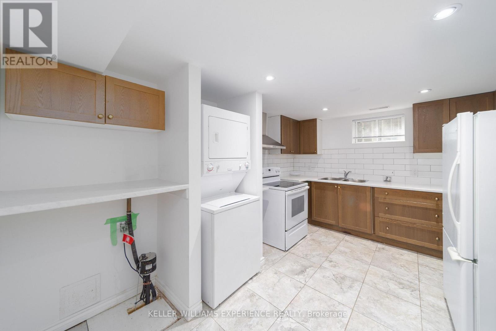 Bsmt - 470 High Street, Orillia, Ontario  L3V 4X7 - Photo 12 - S13709802