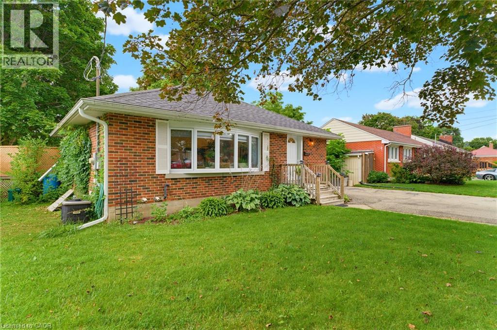 66 Scrimger Avenue, Cambridge, Ontario  N1R 4W3 - Photo 2 - 40855720