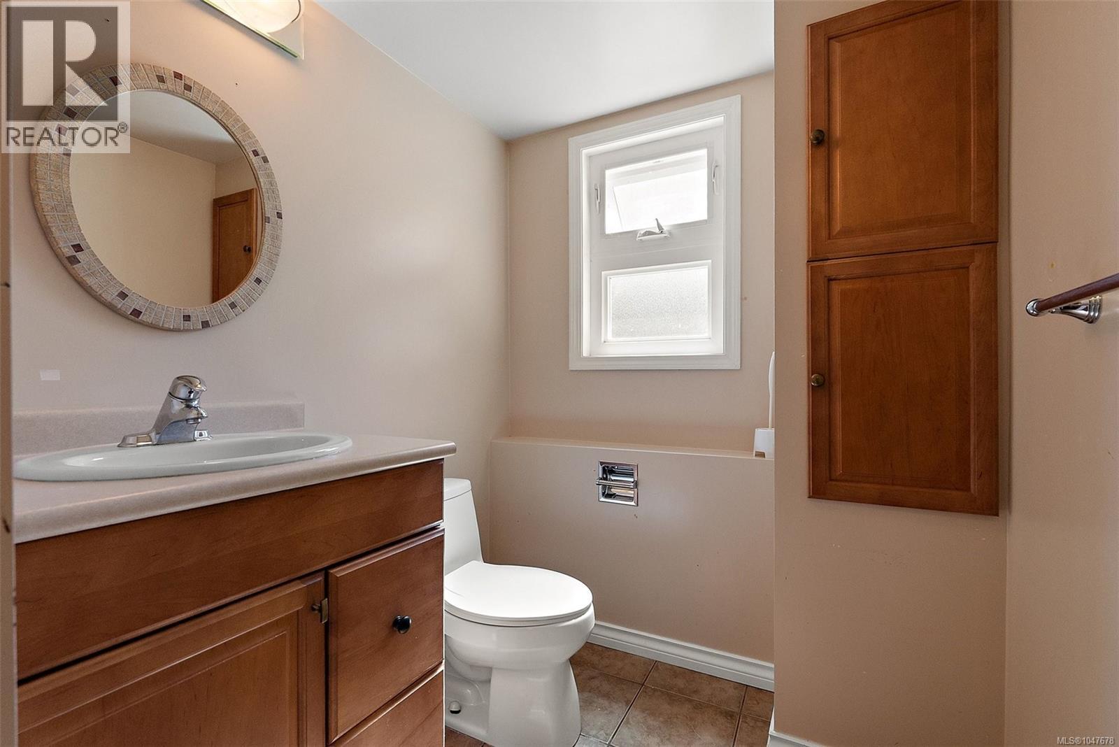 1839 San Pedro Ave, Saanich, British Columbia  V8N 2G3 - Photo 27 - 1047678