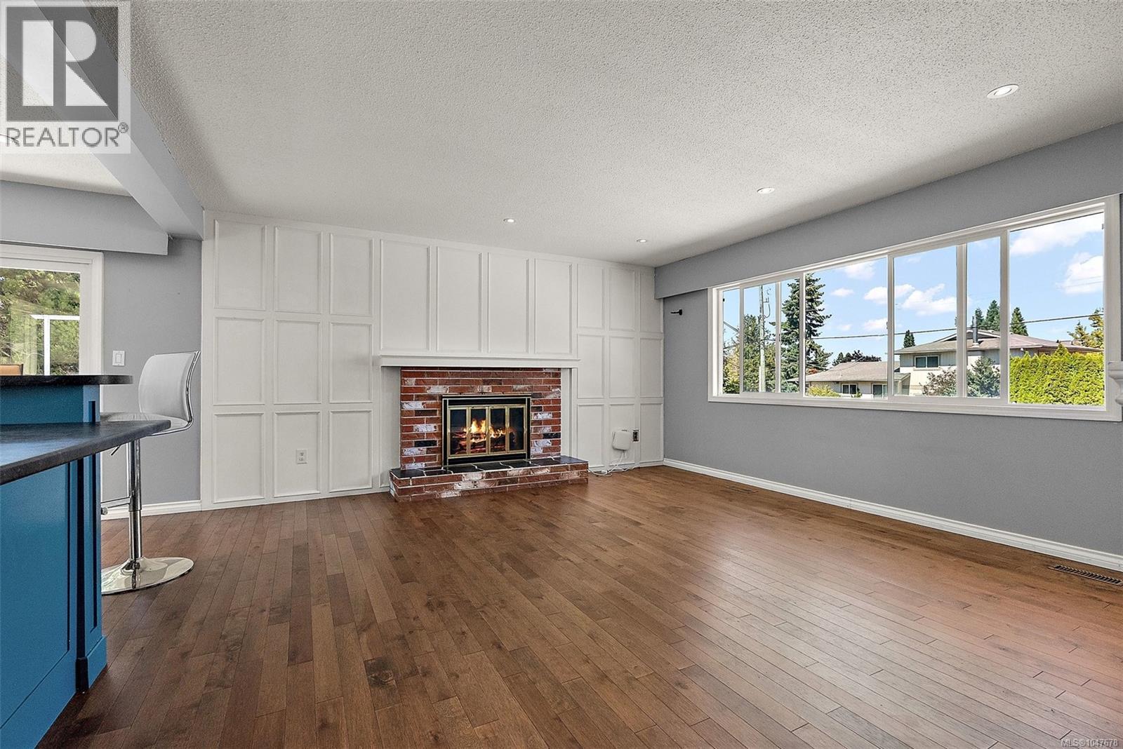 1839 San Pedro Ave, Saanich, British Columbia  V8N 2G3 - Photo 3 - 1047678