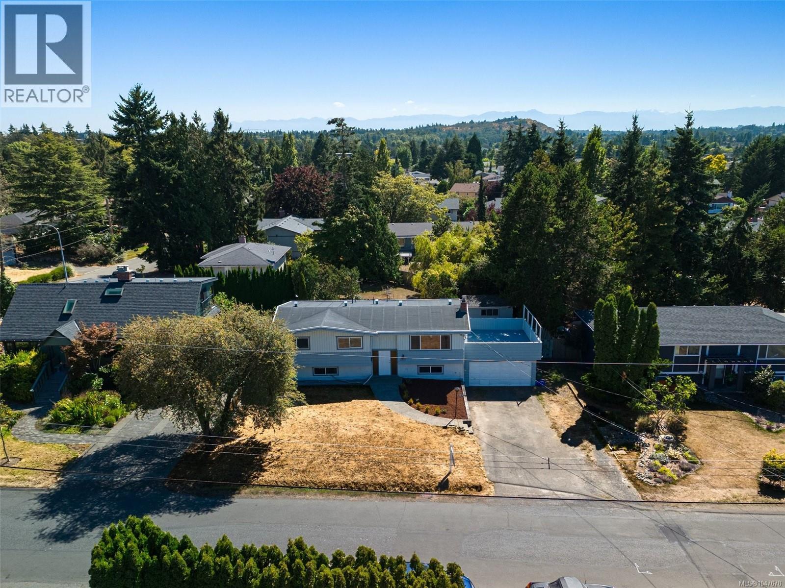 1839 San Pedro Ave, Saanich, British Columbia  V8N 2G3 - Photo 39 - 1047678