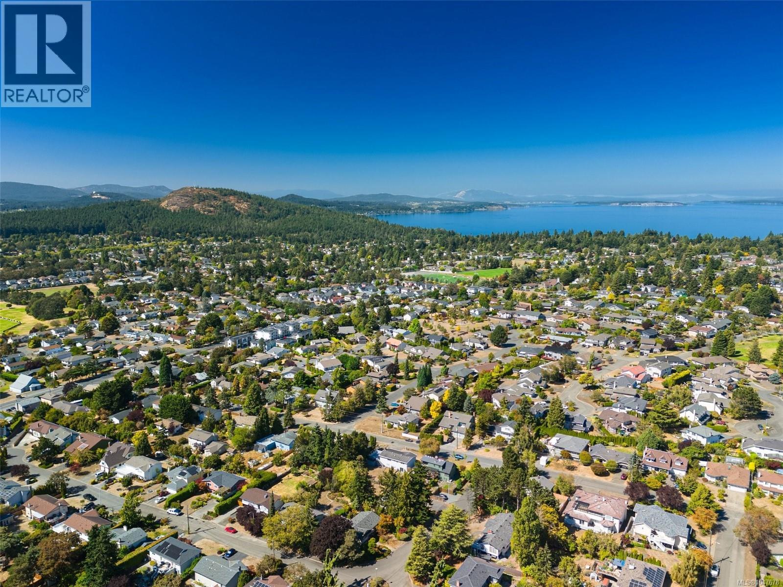 1839 San Pedro Ave, Saanich, British Columbia  V8N 2G3 - Photo 42 - 1047678