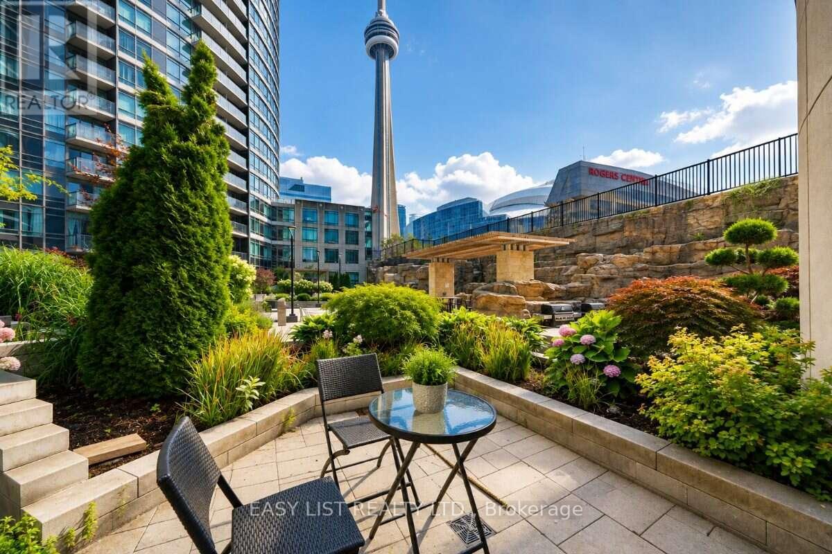 101 - 373 Front Street W, Toronto, Ontario  M5V 3R7 - Photo 3 - C13685098