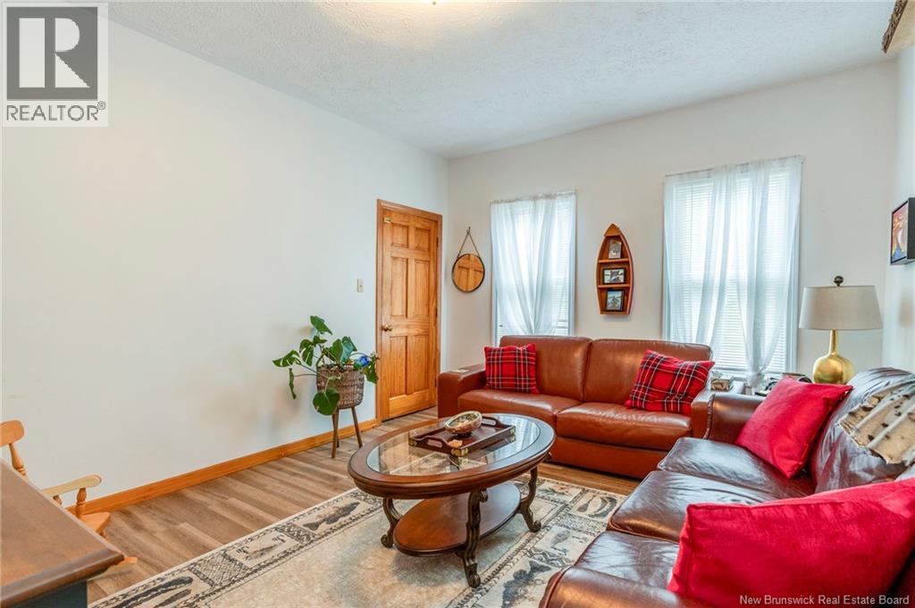 377 Douglas Avenue, Saint John, New Brunswick  E2K 1E9 - Photo 3 - NB146235