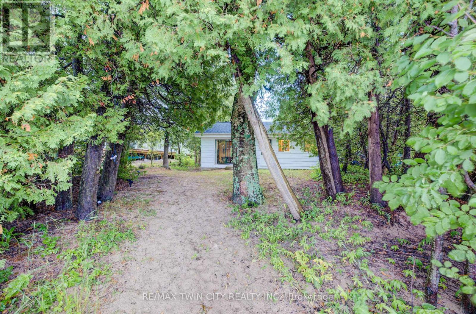 757 Victoria Road, Huron-Kinloss, Ontario  N0G 2R0 - Photo 7 - X13650858