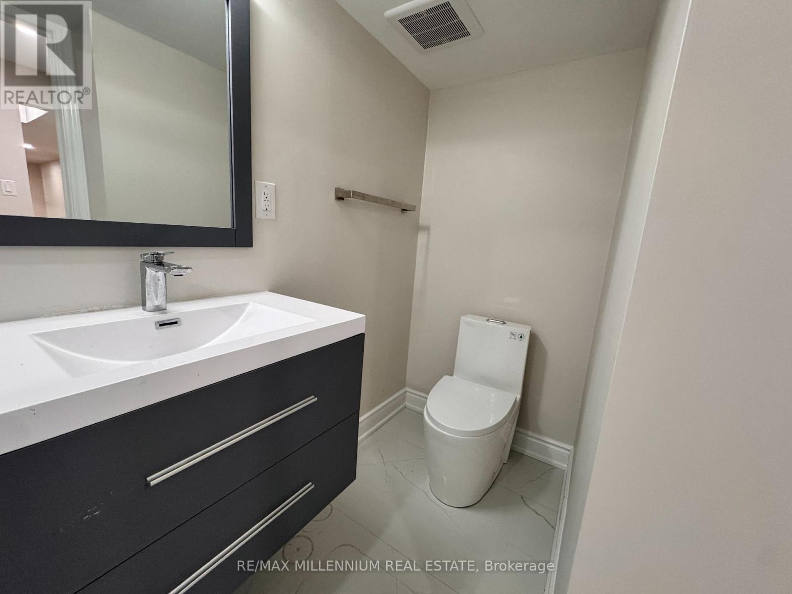 Bsmt - 30 Boswell Drive, Brampton, Ontario  L6P 3V1 - Photo 7 - W13709768