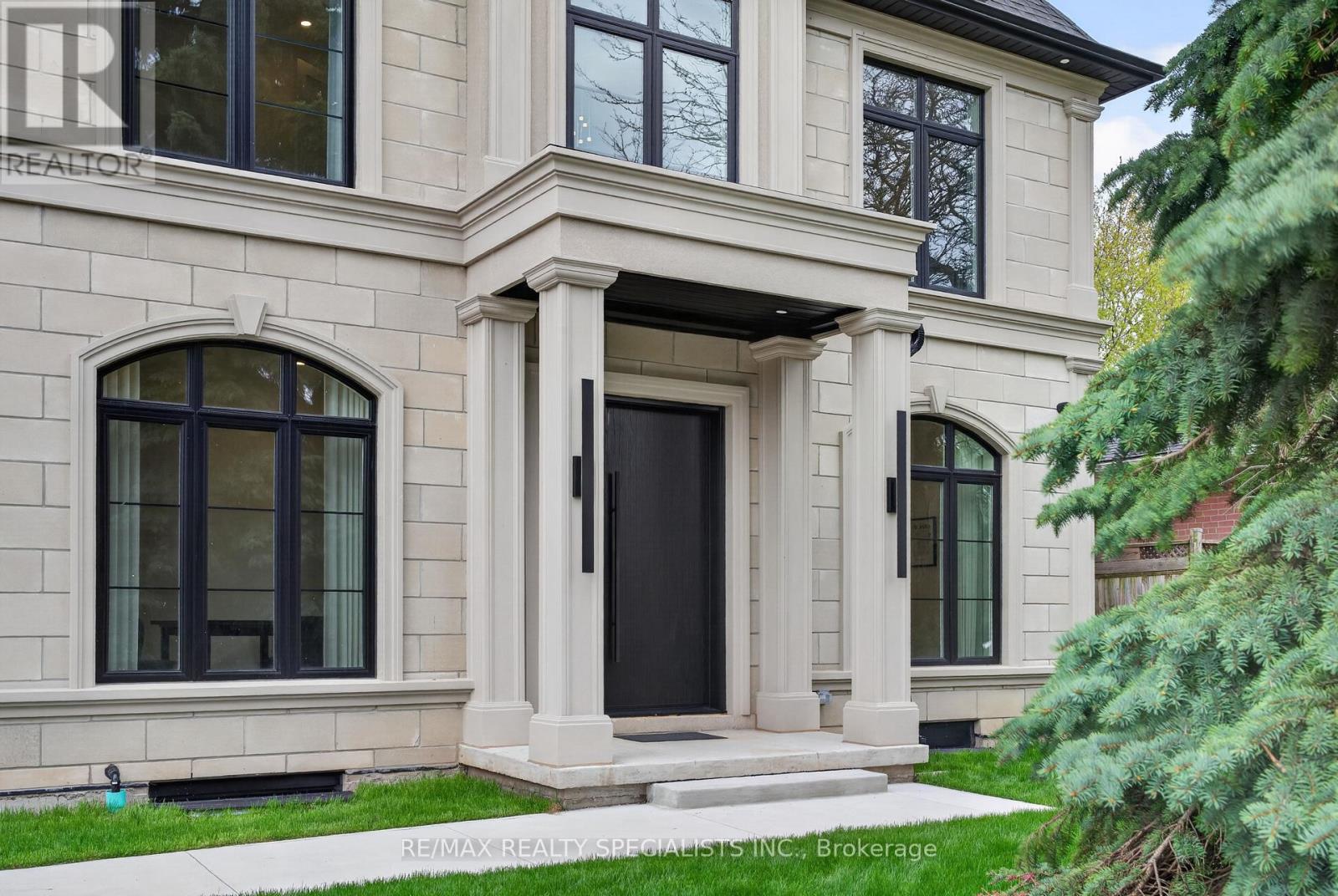 431 Seaton Drive, Oakville, Ontario  L6L 3Y3 - Photo 3 - W13709816