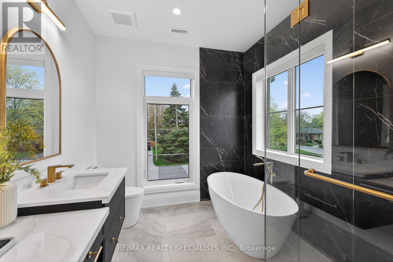 431 Seaton Drive, Oakville, Ontario  L6L 3Y3 - Photo 44 - W13709816