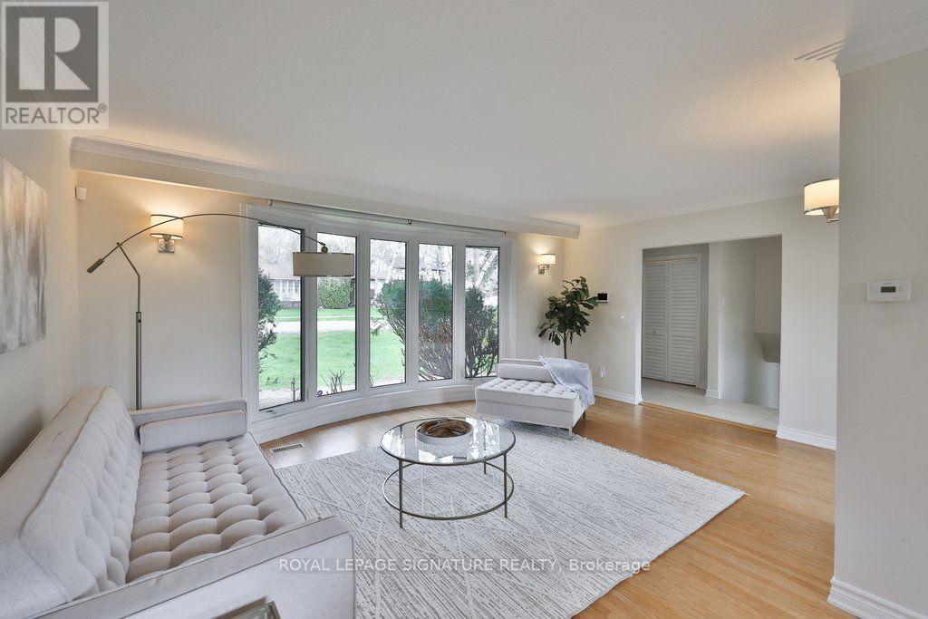 1486 Hixon Road S, Oakville, Ontario  L6L 1S3 - Photo 13 - W13709846