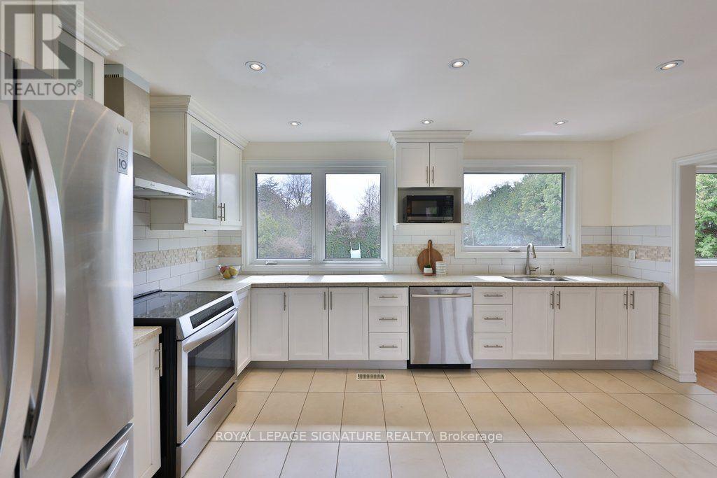 1486 Hixon Road S, Oakville, Ontario  L6L 1S3 - Photo 6 - W13709846