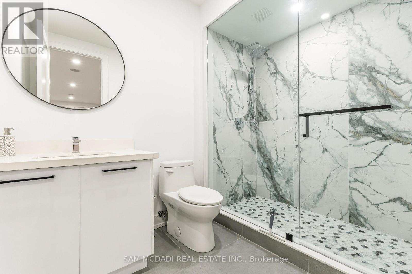 24 Twenty First Street, Toronto, Ontario  M8V 3L7 - Photo 33 - W13709864